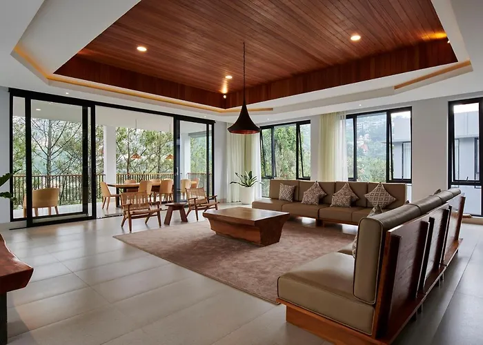 Atsuka Hill View Villa 8 Bedrooms With A Private Heated Swimming Pool