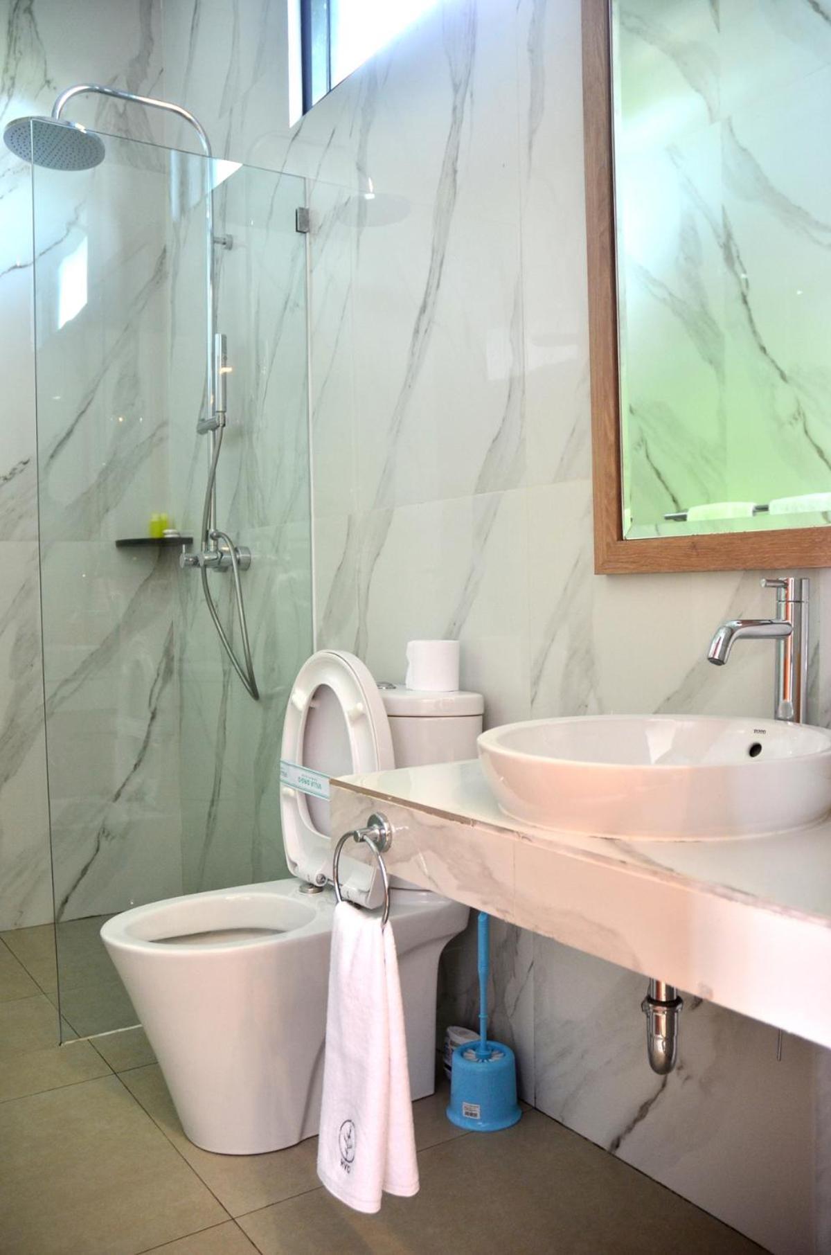 Atsuka Hill View 8 Bedrooms With A Private Heated Swimming Pool *
