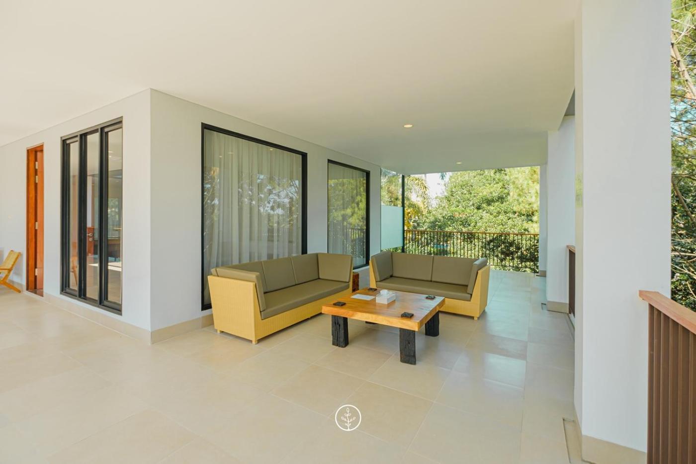 Atsuka Hill View 8 Bedrooms With A Private Heated Swimming Pool Villa *