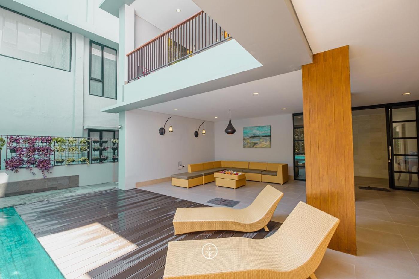 Atsuka Hill View 8 Bedrooms With A Private Heated Swimming Pool
