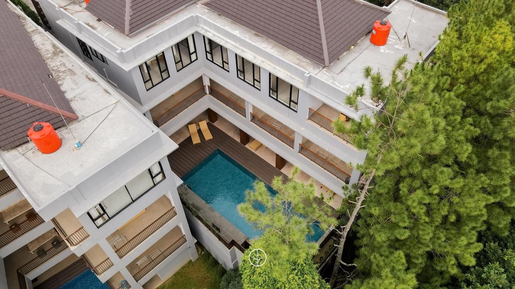 Atsuka Hill View 8 Bedrooms With A Private Heated Swimming Pool Bandung